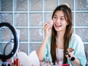 Makeup Artist Employment Opportunities: Your Ultimate Guide to a Glamorous Career