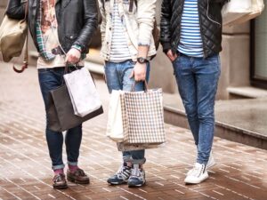 90s Grunge Fashion: The Unpolished Revolution in Style