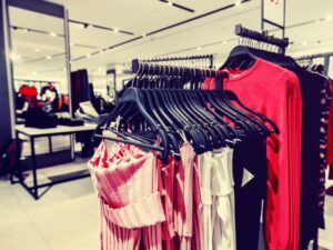 Exploring the Vibrant Fashion District of Los Angeles