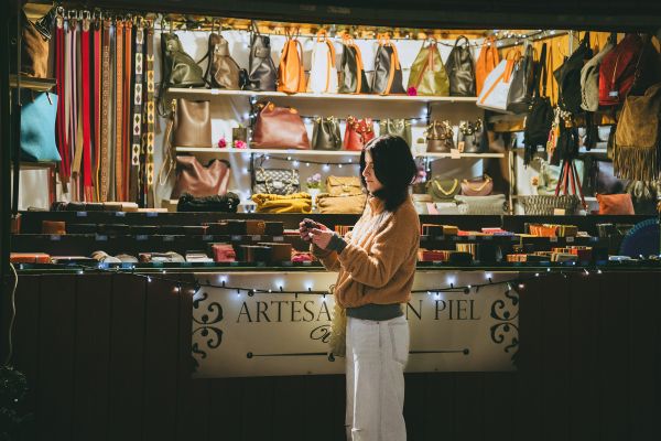 Trendy purses for women 2025